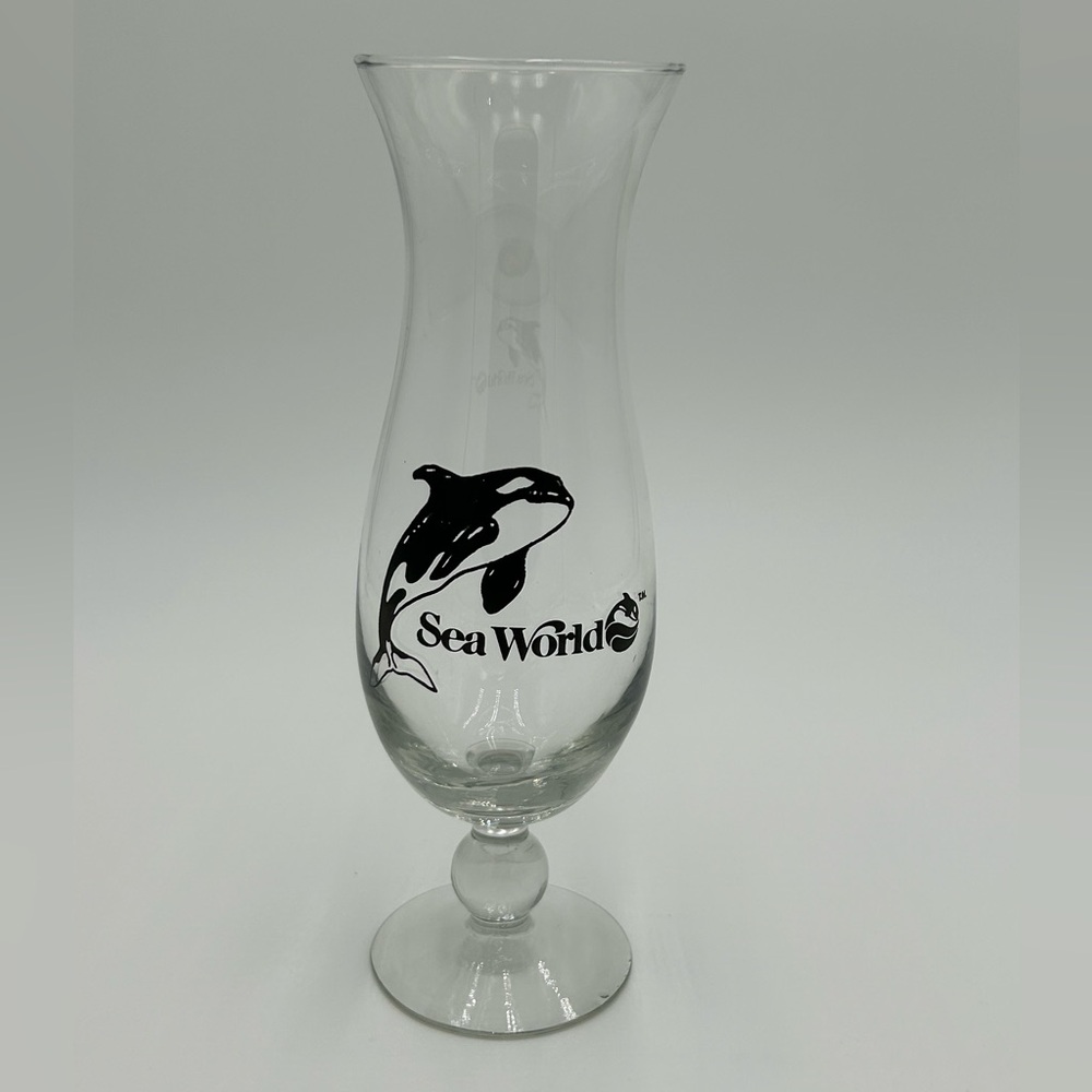 Sea World Shamu 10" Souvenir Cocktail Glass RARE
